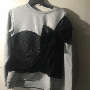 Chelsea 28 bow sweatshirt.